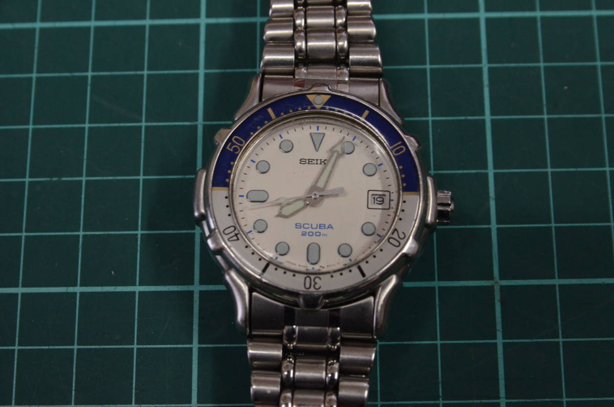 送料185円～ SEIKO セイコー SCUBAスキューバ 200m 5H25-6050 白文字 