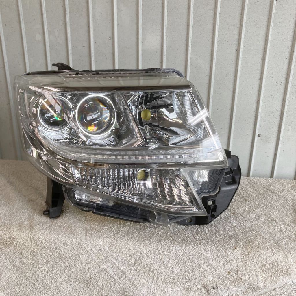 □□ 2109-Nn5 ダイハツ 純正 LA600S LA610S タント カスタム 前期 LED