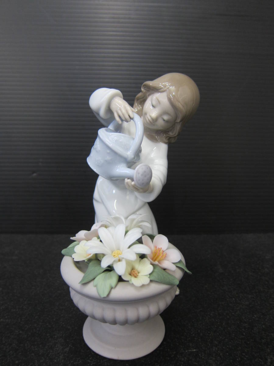 LLADRO リヤドロ 天使のお庭 女の子 陶器人形 フィギュリン 難あり 現状品〔ゆうパック60〕