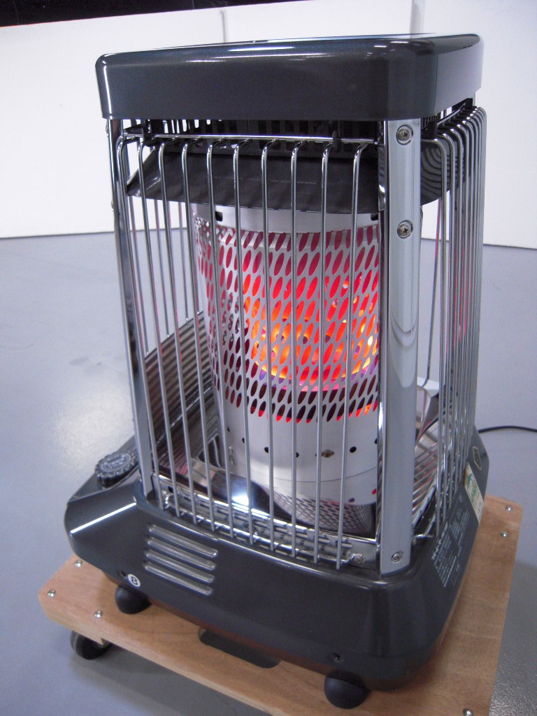 美品】業務用 大型 素晴らしき 石油ストーブ ダイニチ ブルーヒーター  