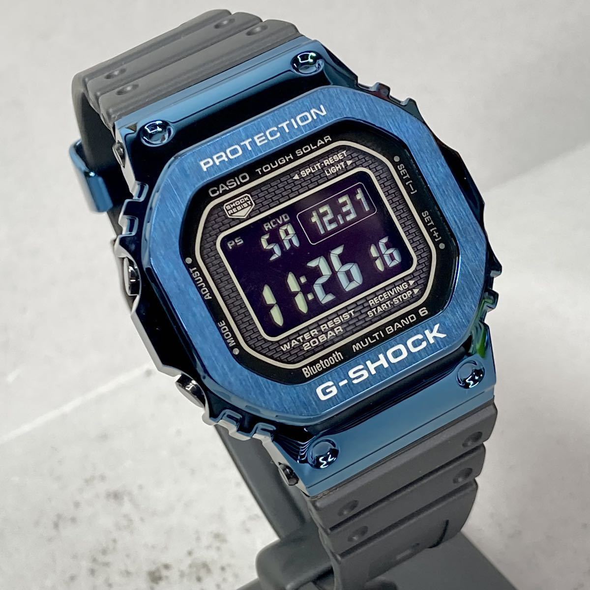 【極美品】 G-SHOCK GMW-B5000G-2JF メタルケース 日本製 メタルケース×ウレタンバンドの新作G-SHOCKがお目見え | GQ JAPAN