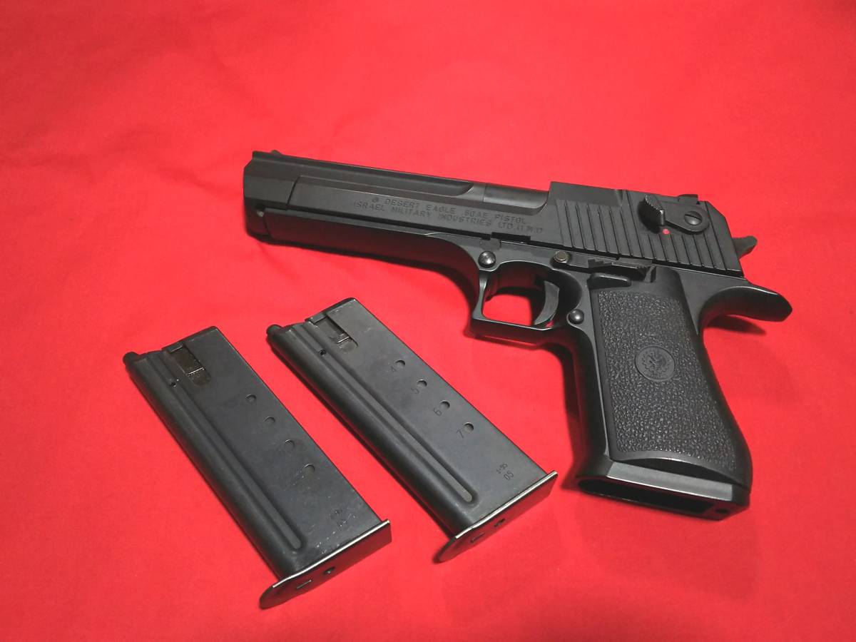 東京マルイ デザートイーグル.50AE　旧型モデル　スペアマガジン付き　ガスブローバック
