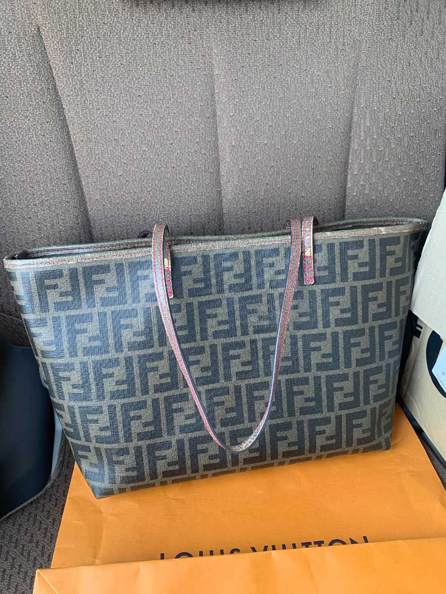 美品　フェンディ FENDI ズッカ トートバッグ 