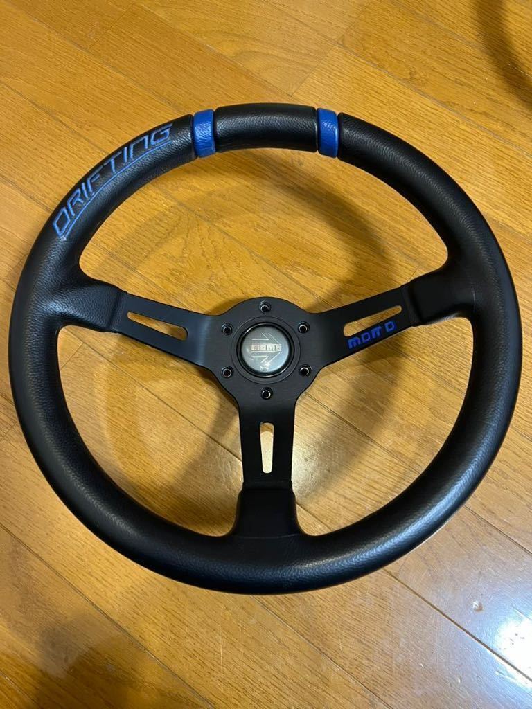 DRIFTING MOMO 33パイ モモ ブルー ド ドリフティング ステアリング