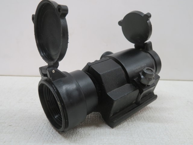 ●●Aimpoint Comp-M2-4MOA 光学サイト エイムポイント スコープ ドットサイト ミリタリー USED 63112●●！！