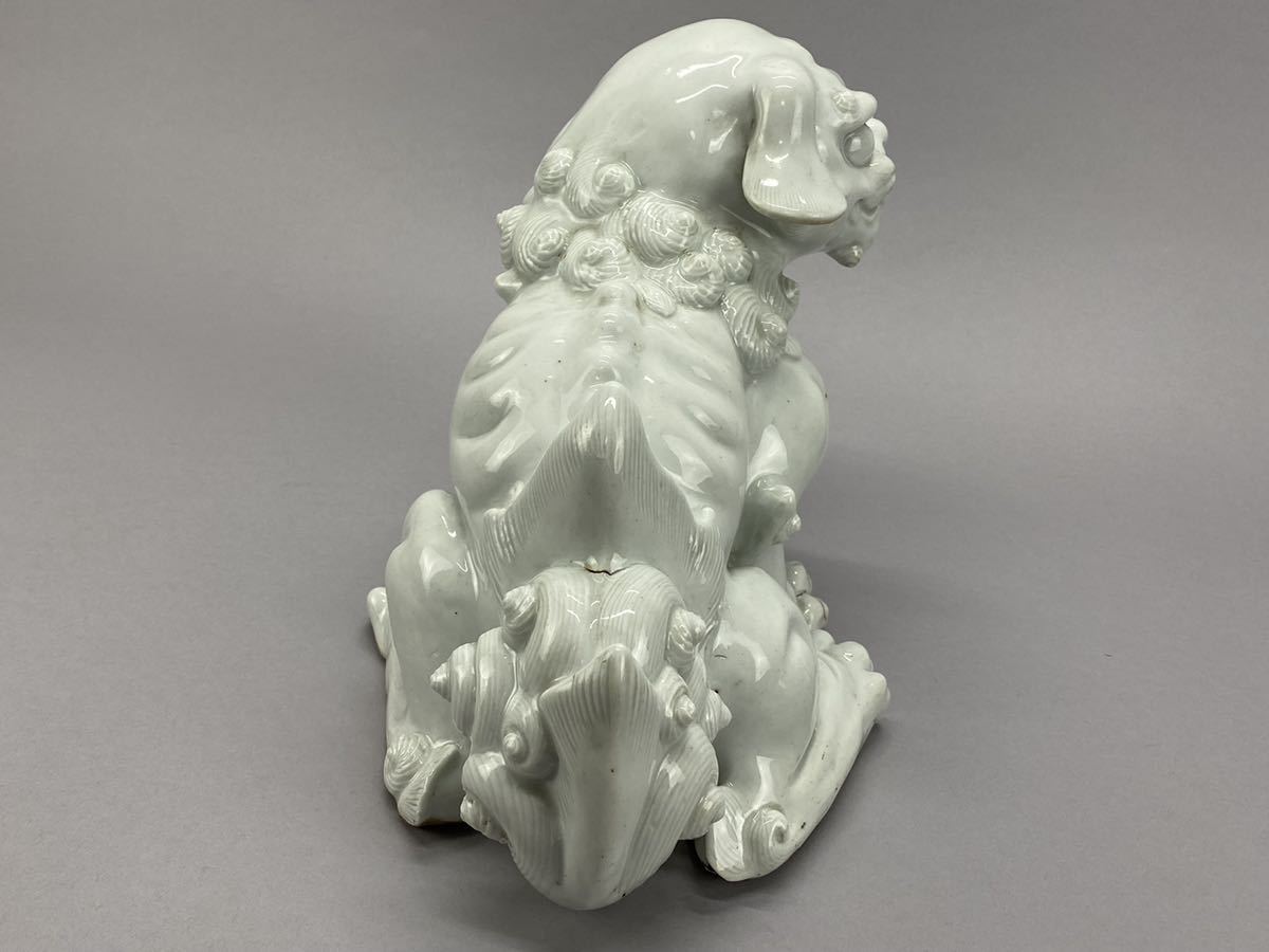 庄梅-F650-100 中国美術 徳化窯 白磁 獅子 置物 清時代 旧家 蔵出