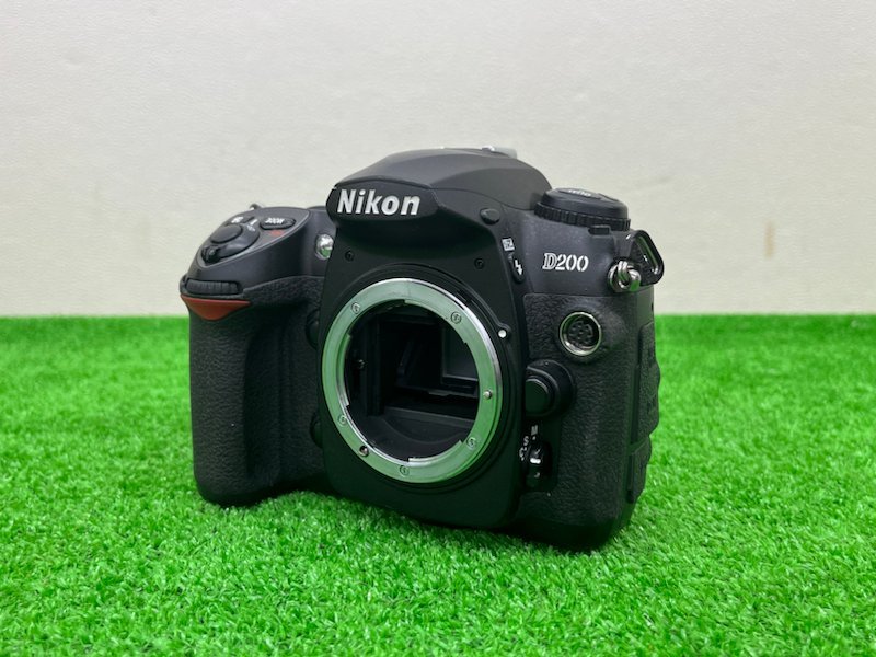 ♪0429 中古 デジタル一眼レフカメラ Nikon D200 ボディ ニコン Nikon