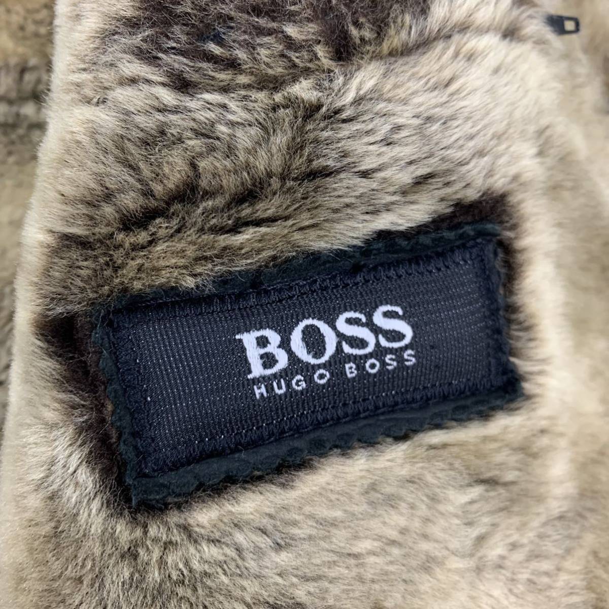 極美品 希少XLサイズ!! ヒューゴボス 『圧巻の高級感』HUGO BOSS