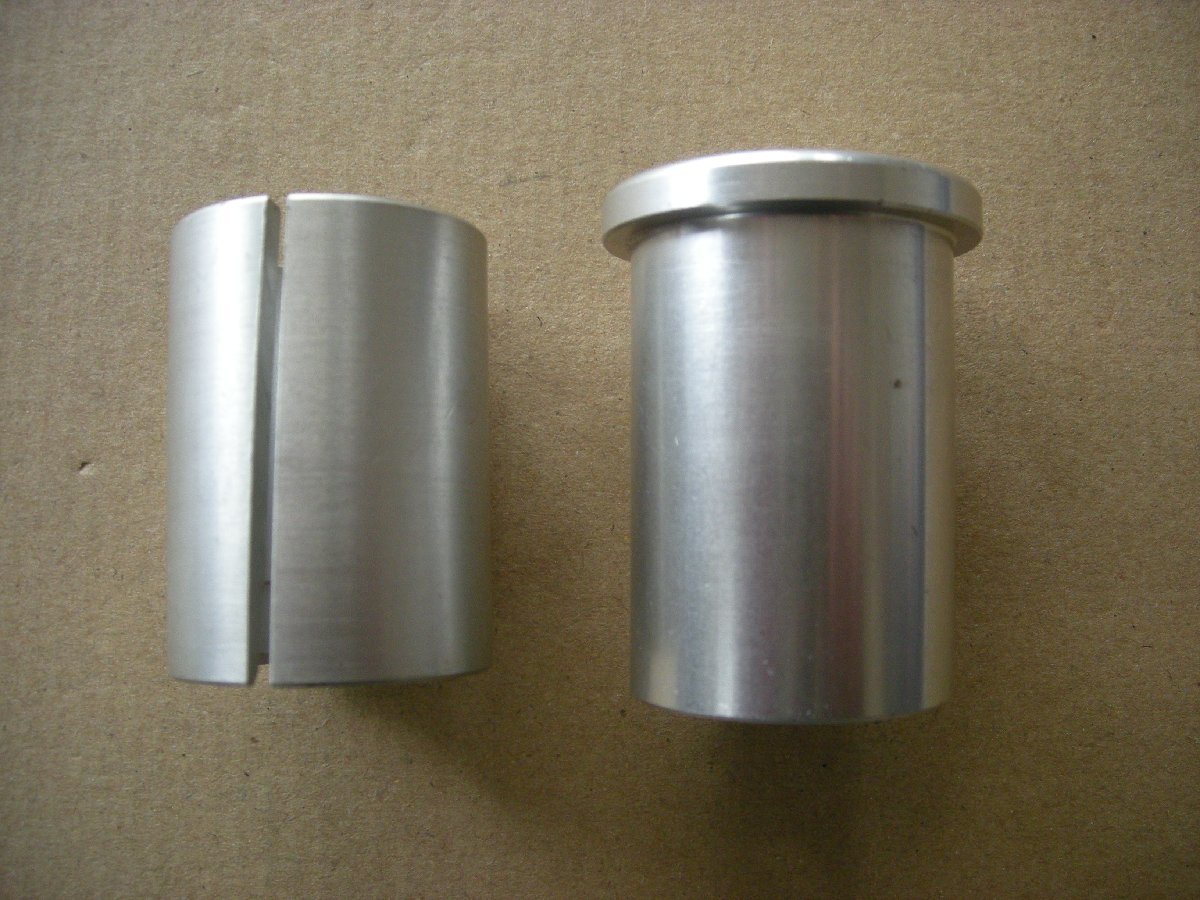 ゼファー 1100用 オーリンズ正立フロントフォークのアクスルカラー　R/L