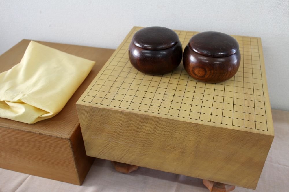 脚付碁盤 柾目 囲碁 6寸 碁石 碁笥 蛤 那智黒 セット 桐蓋カバー