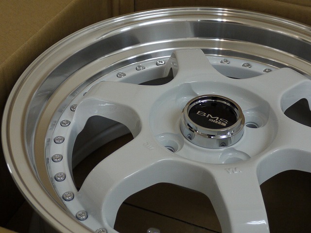 送料無料 15インチ 6.5J ＋40 4穴 PCD100 ホワイト ホイール4本セット 