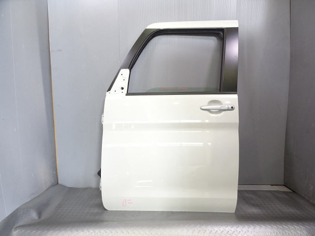 タント DBA-LA600S F フロント 左 ドア 左前 67002-B2350 白パール W24 後期 14088km 1kurudepa