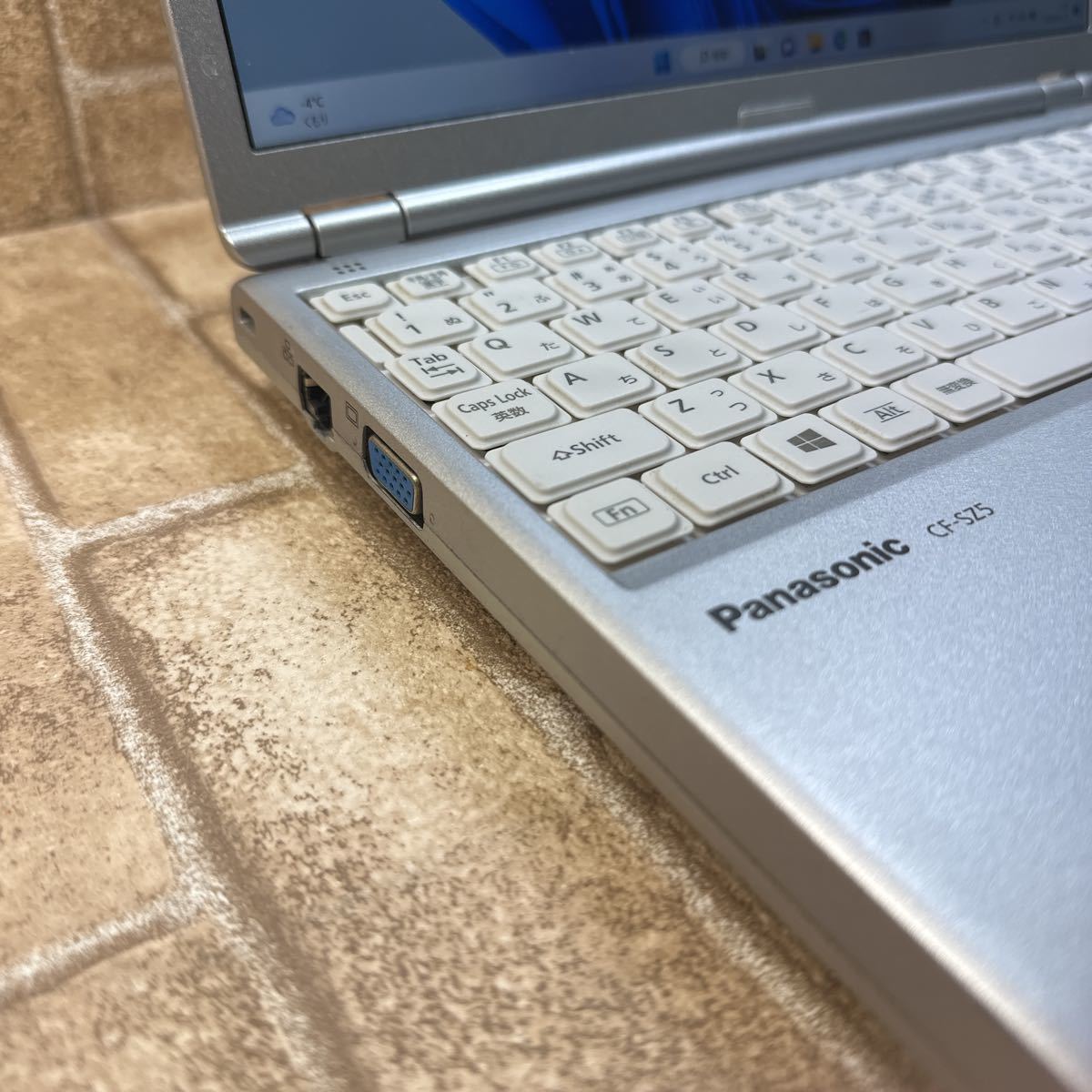 ☆高性能i5！SSD 128GB メモリ8GB☆Panasonic CF-SZ5 Core i5-6300U 3.00