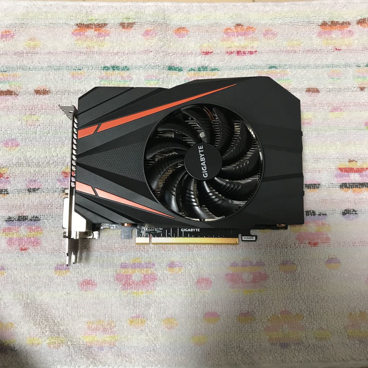GIGABYTE GV-N 1060IX0C-3GD グラフィックボード　11