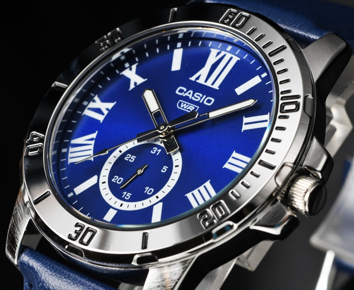 新品 逆輸入カシオ 視認性高くシンプルで飽きがこない 新作ブルーメタリック ローマ数字 30m防水 腕時計 新品 CASIO メンズ 日本未発売