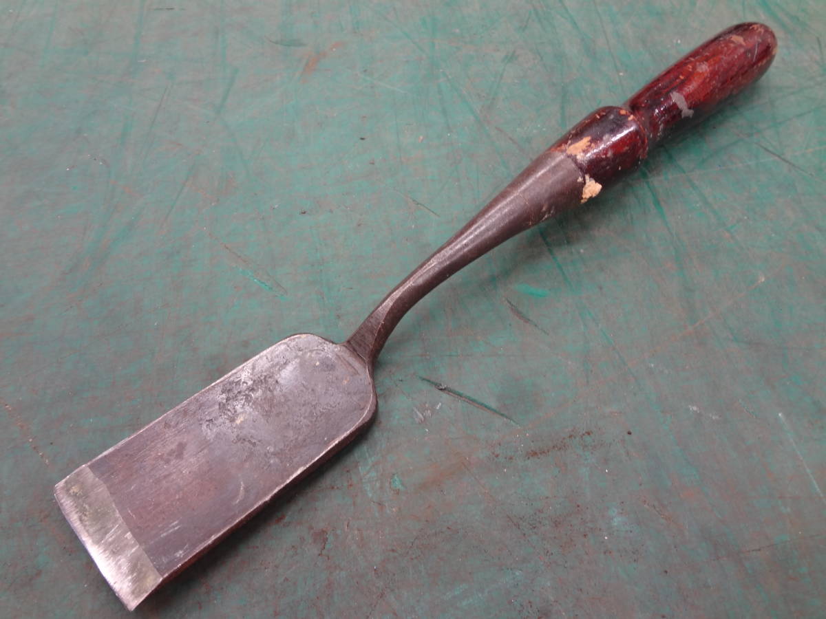 ●鏝鑿　突き鑿 コテノミ 大工道具　彫刻刀　鏝のみ　刃幅３７㎜　７８