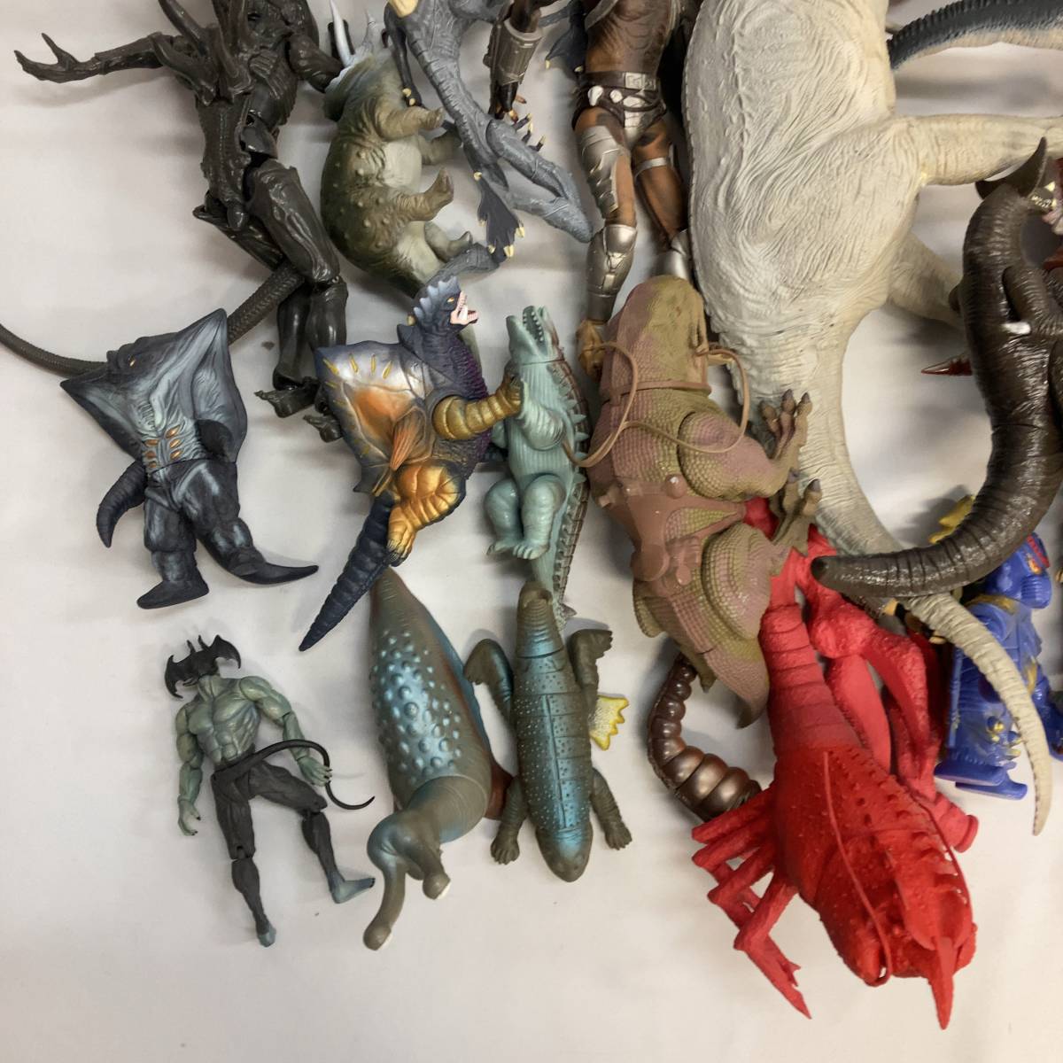 ウルトラセブン＆登場怪獣・宇宙人（バンダイ）ソフビ37体セット＋4