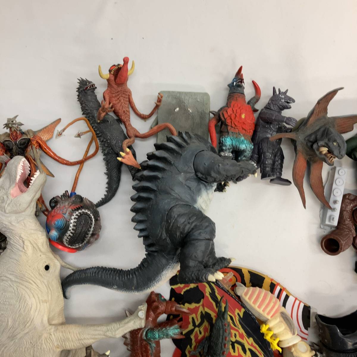 ウルトラセブン＆登場怪獣・宇宙人（バンダイ）ソフビ37体セット＋4