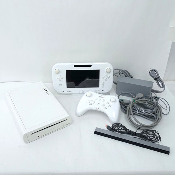 Wii U Nintendo | 8GB 中古品 WUP-001（01 ベーシックセット ゲーム機