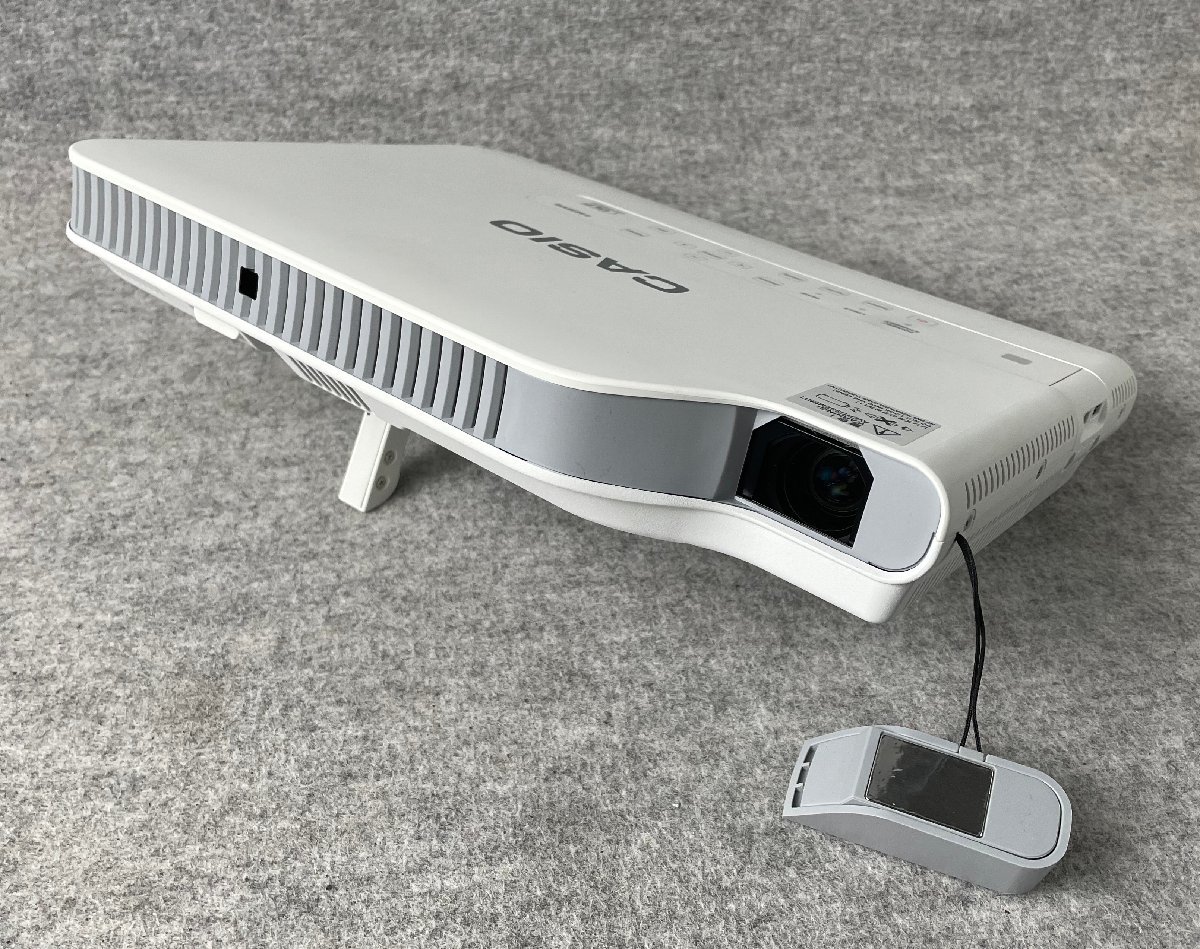 M◆CASIO/小型プロジェクター/XJ-A257/高輝度3000ルーメン/HDMI対応/バッグ付属，取説無し，リモコン無し，無線アダプタ無し/使用時間79h(19