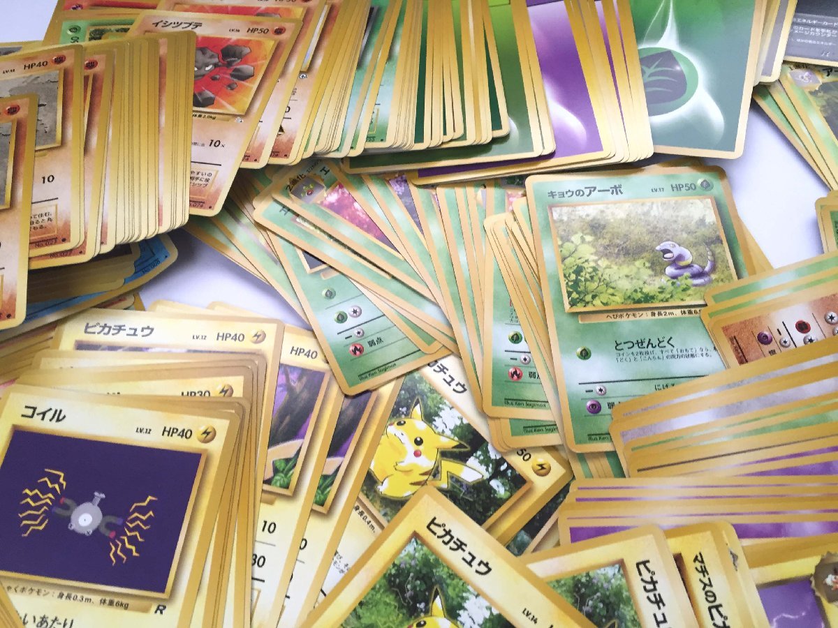 □ 当時物 任天堂 ポケモンカード 1500枚強 旧裏 まとめて