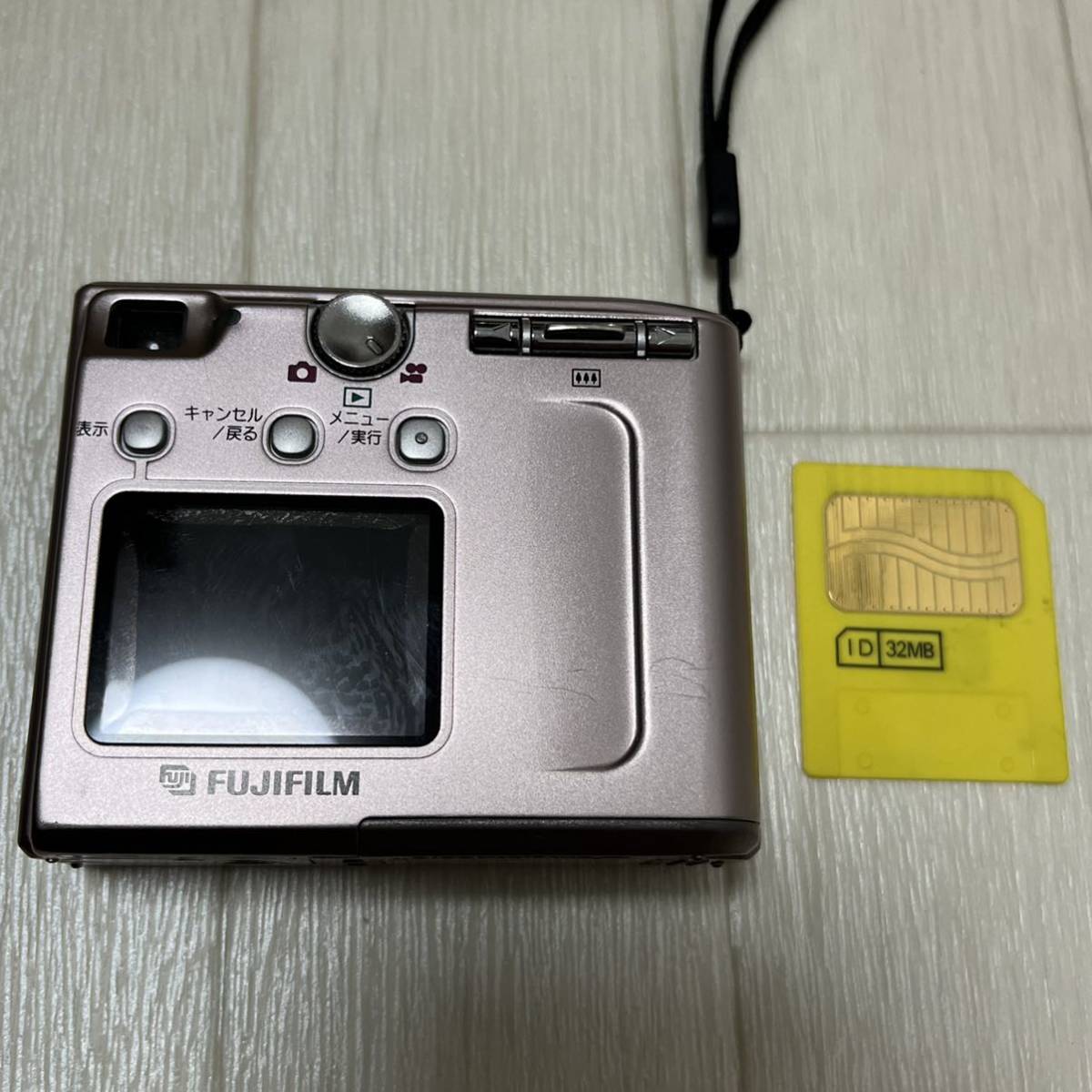 FUJIFILM FinePix 40i デジタルカメラ 【公式通販】