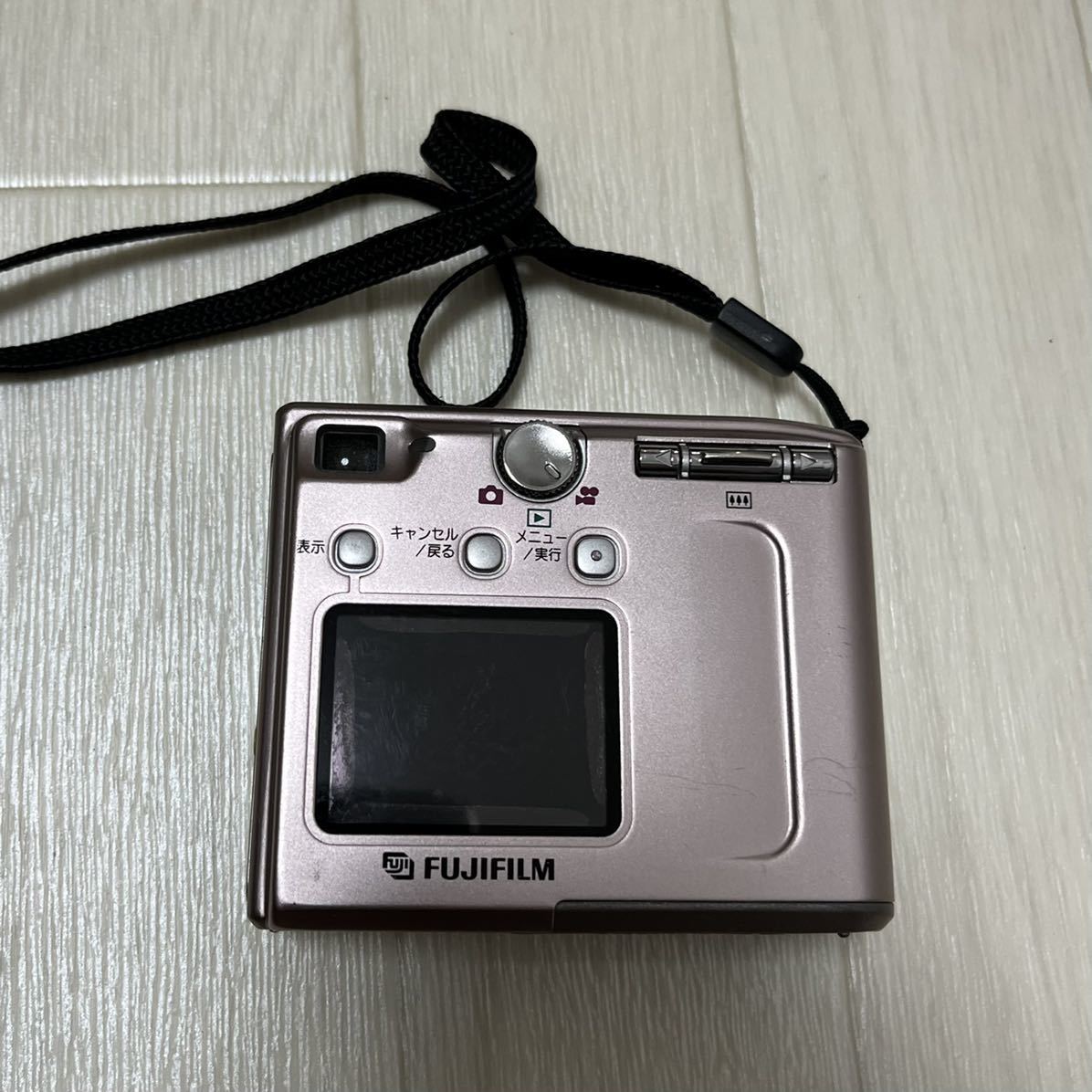 FUJIFILM FinePix 40i デジタルカメラ 【公式通販】