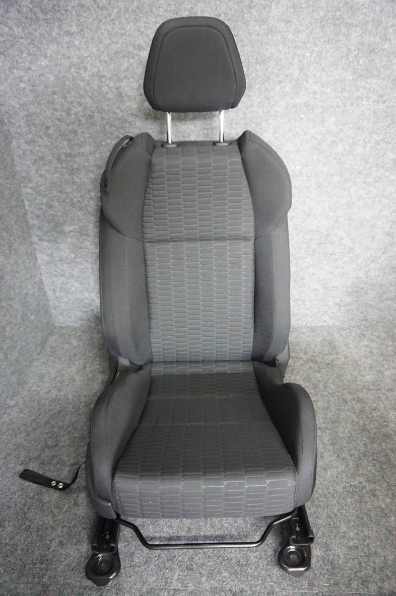 動作OK！新車外し！！ ZN8 右！ 純正シート GR86 86 