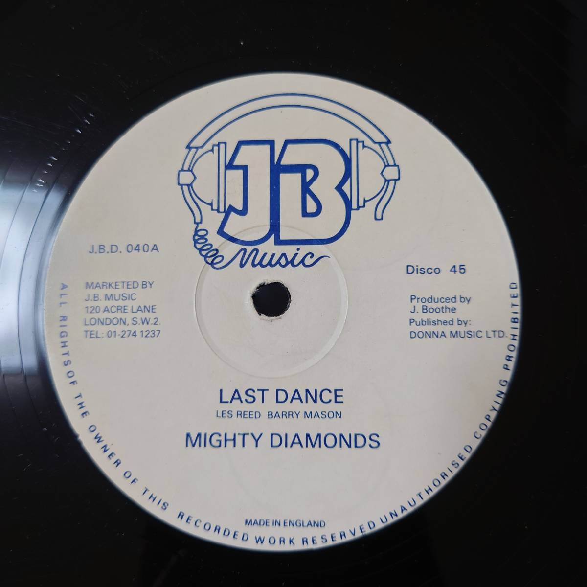 Mighty Diamonds - Last Dance / Lucky Mighty Diamonds - Last Dance