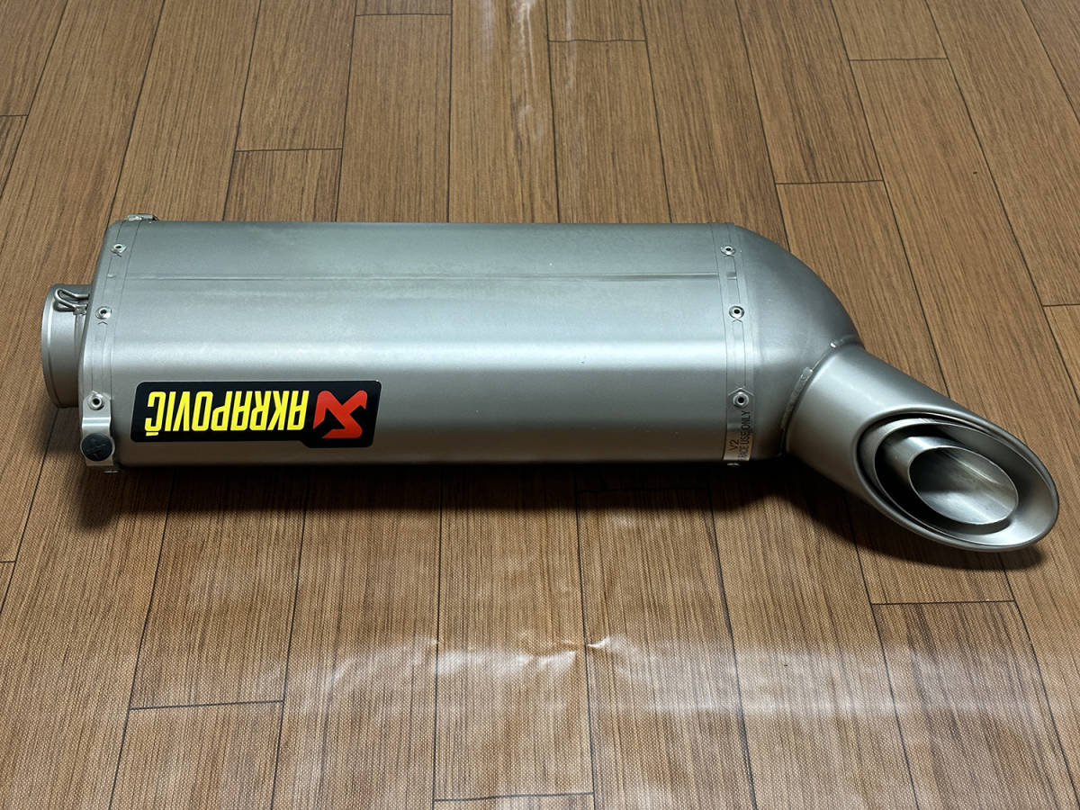 ☆KTM RC8 AKRAPOVIC アクラポビッチ サイレンサーのみ ☆未使用品 