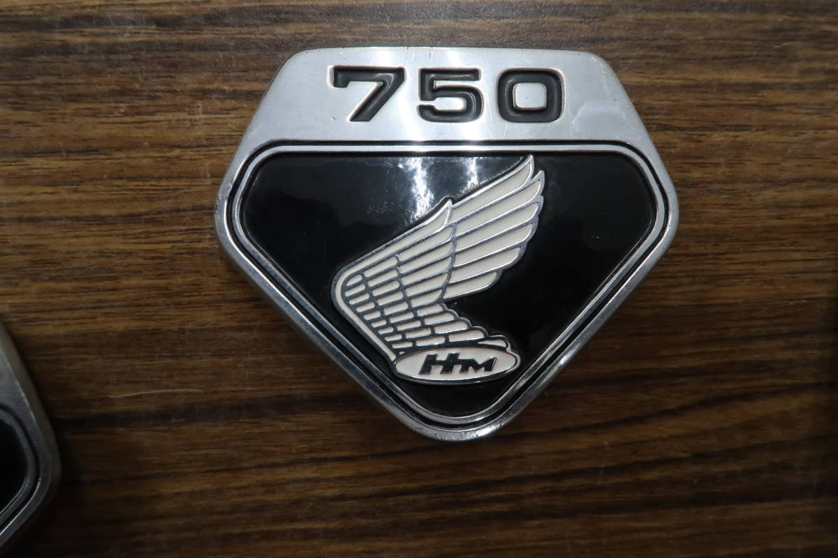 ◇◇◇ cb750k,cb750four,cb750k0 サイドカバーエンブレム純正 ◇◇◇ cb750k,cb750four,cb750k0 サイドカバーエンブレム純正