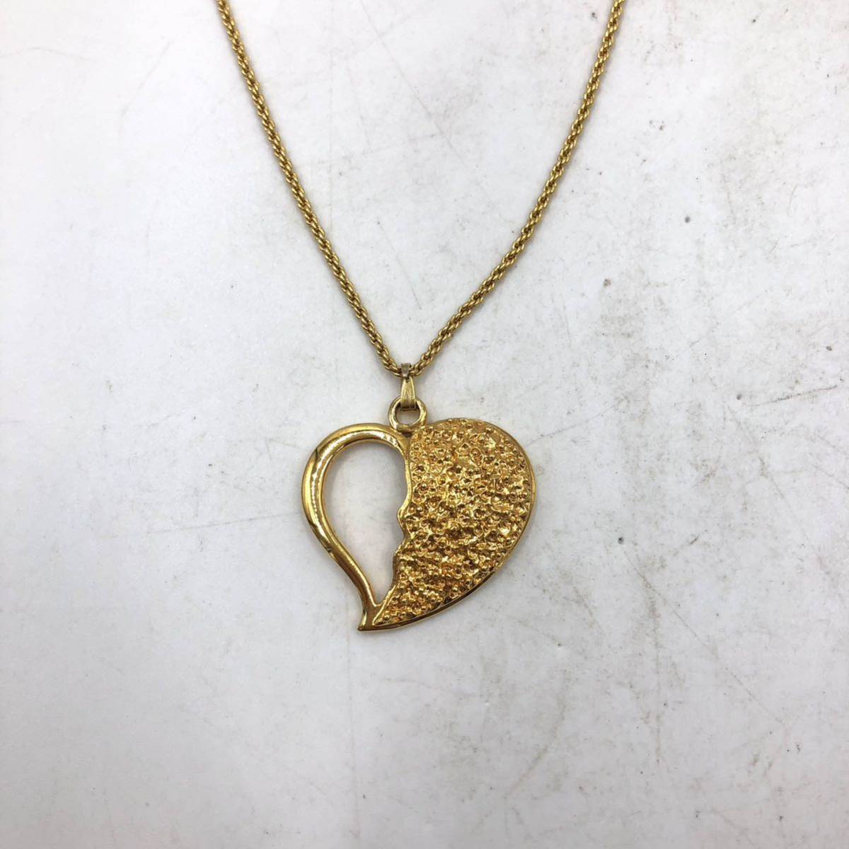 YVES SAINT LAURENT サンローラン ネックレス ハート ゴールド 