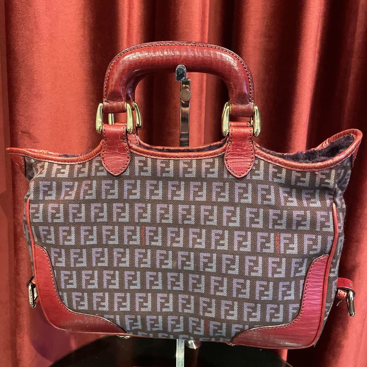 ○超美品○FENDI フェンディ○ズッカ○PVC カーフ レザー 本革 