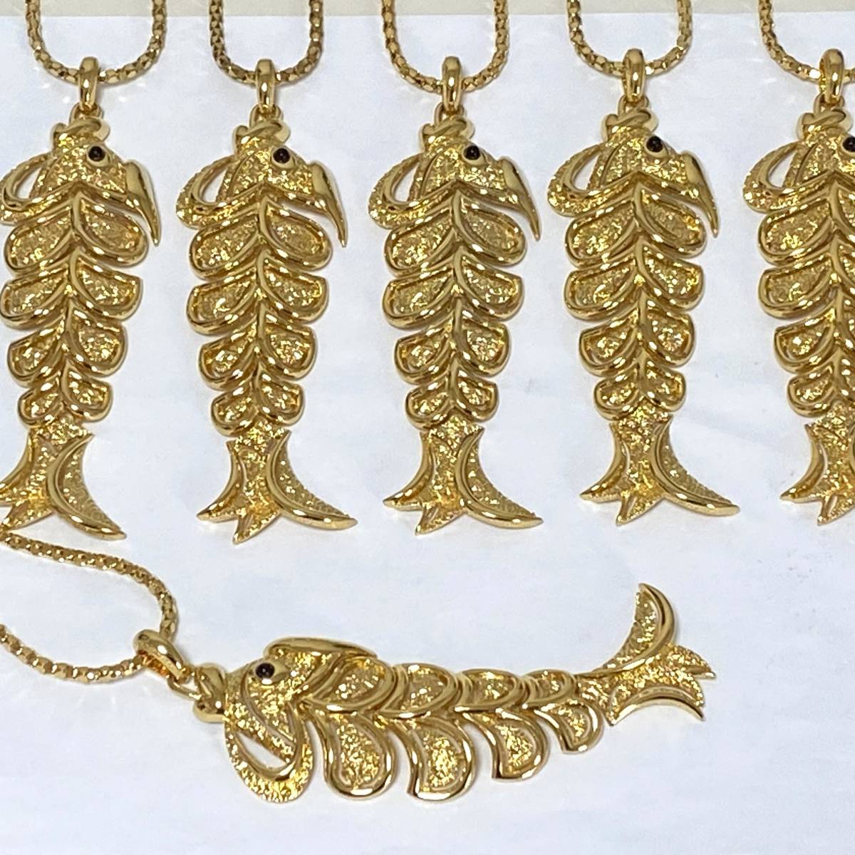 ◇未使用◇高級ブランドアクセサリー◇ゴールド フィッシュ◇魚モチーフ◇ネックレス　ペンダント◇まとめて　6点◇参考上代36，000-