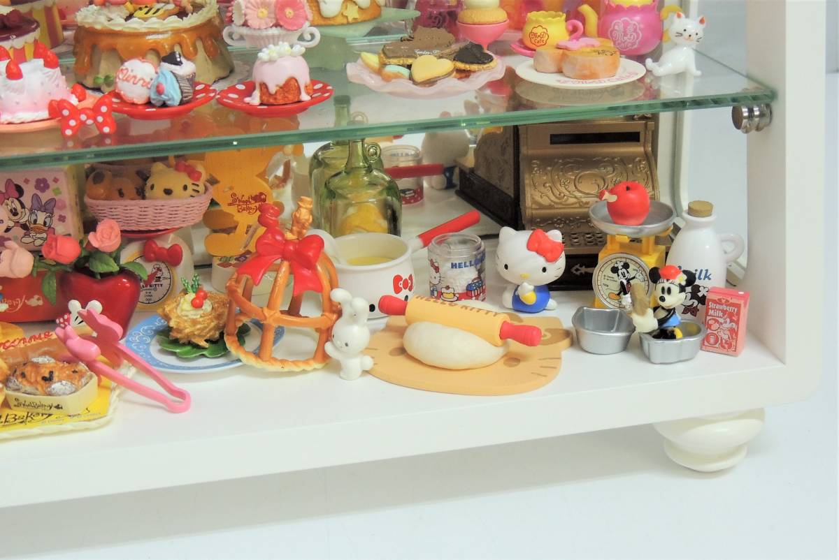 □ ディズニー サンリオ ミニチュア スイーツ ベーカリー ケーキ他 