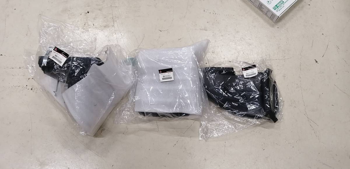 【新品未使用】ランサーエボリューション 7 8 9 CT9A 純正新品 エアクリーナーボックス フィルターセット MN153356 MN153353 MR571590