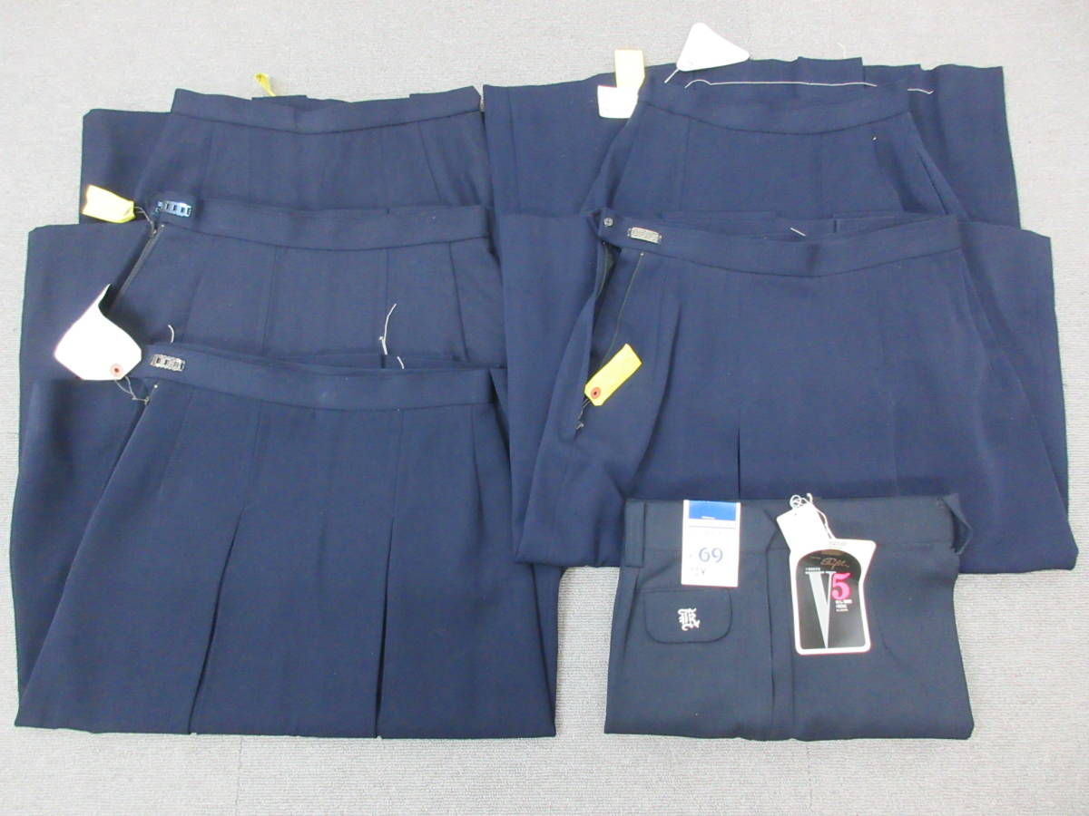 M【2-8】●21 衣料品店在庫品 女子制服 スクールスカート5点 スラックス1点 まとめて W57~69cm 未使用長期保管品 / 学生服 通学服