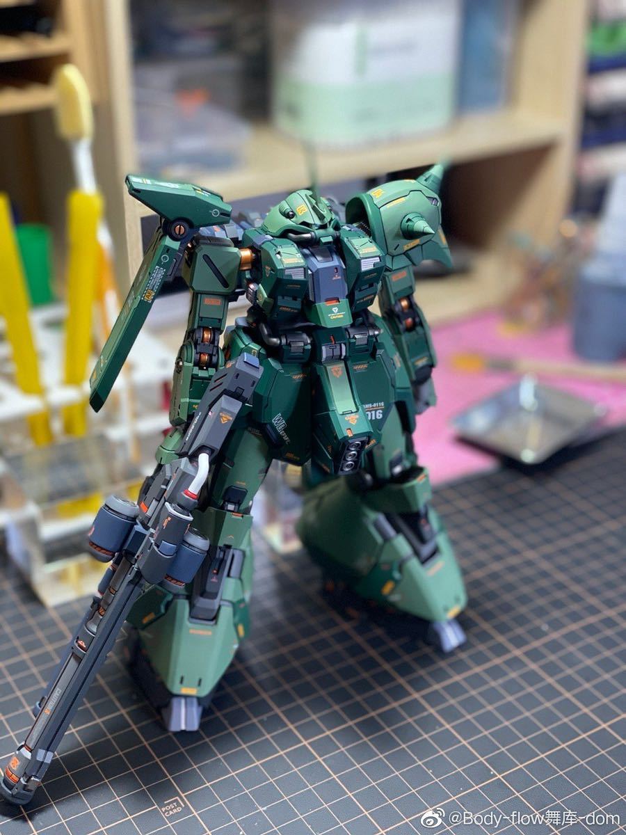 Craftsman Bear】1/100 AMX-011 ザクIII 関節可動 未塗装フルガレージ