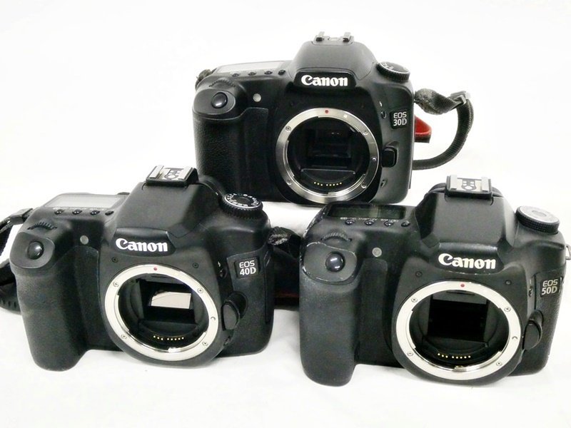 【新作，限定セール】 Canon キヤノン EOS 30D 40D 50D デジタルカメラ ボディのみ 3点セット バッテリー欠品(キヤノン)｜売買されたオークション情報、yahooの商品情報をアーカイブ公開 - オークファン キヤノン