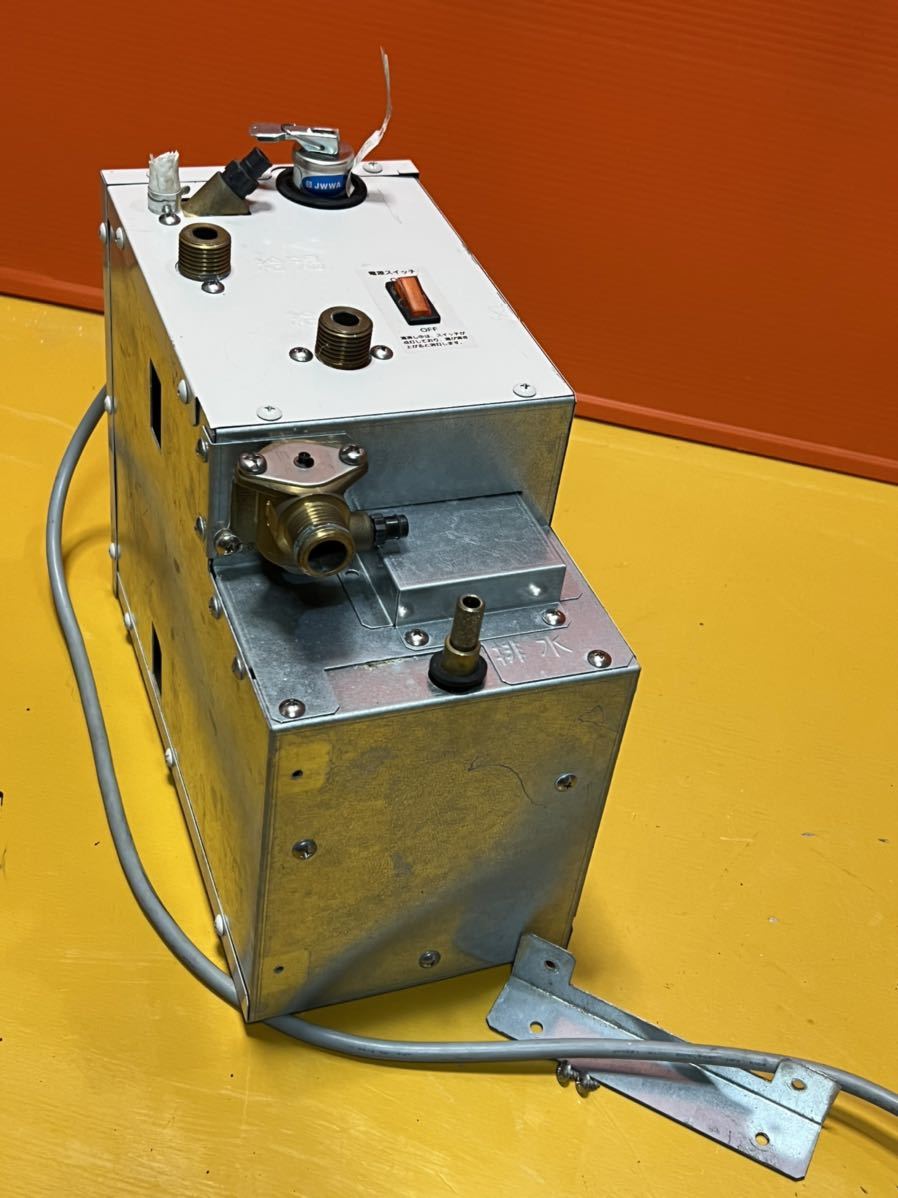 ダカラTAKARA STANDARD 電気温水器 EH-03R 小型電気温水器 2.7 L 75。C