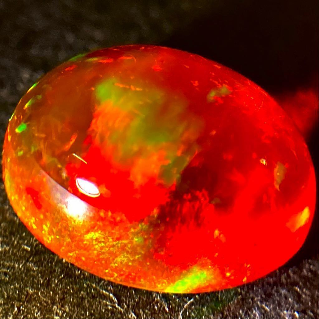 遊色効果抜群!［天然ファイアオパール3.666ct］11.7×8.9mm ルース