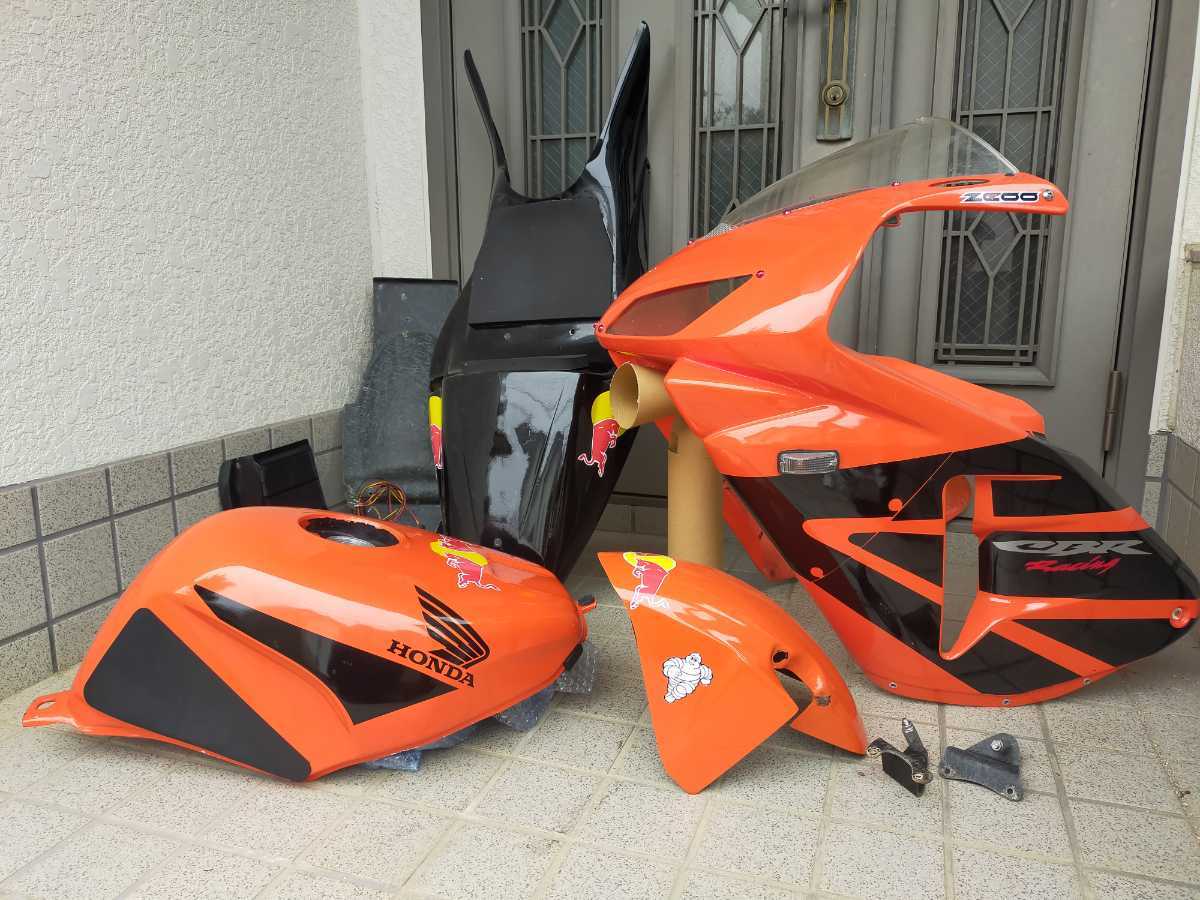 CBR250RR MC22 社外カウル　ガソリンタンクセット！！