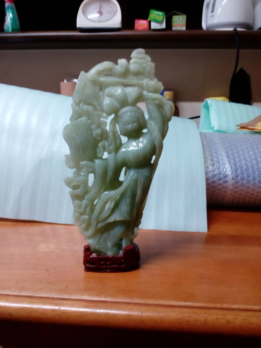 翡翠　玉石彫刻　天女