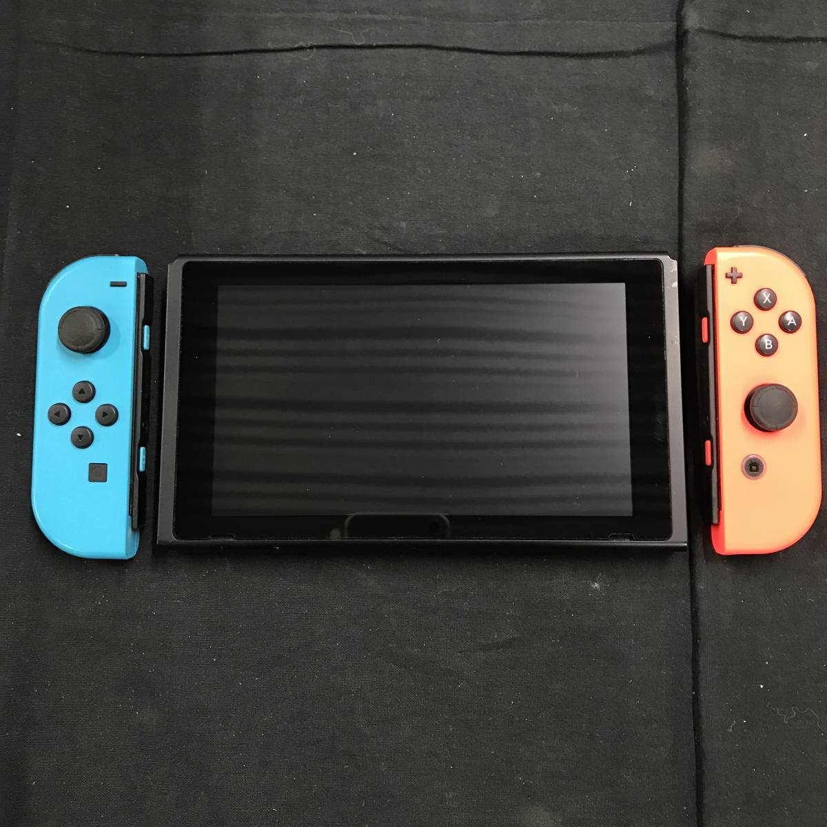gn987 送料無料！完品 ニンテンドースイッチ 本体 Nintendo Switch Joy