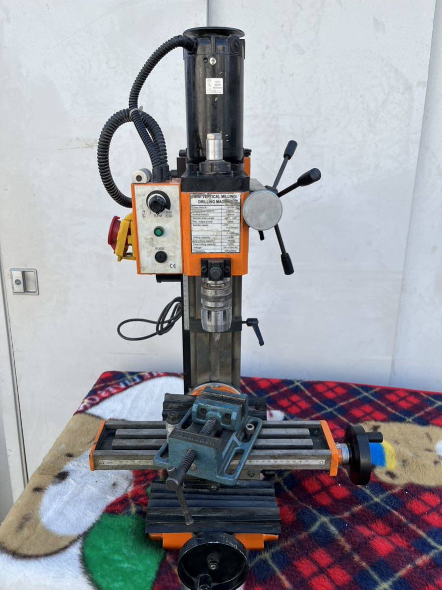 直接取引大歓迎】フライス盤 MINI VERTICAL MILLING / DRILLING MACHINE 動作確認済 ジャンク扱い