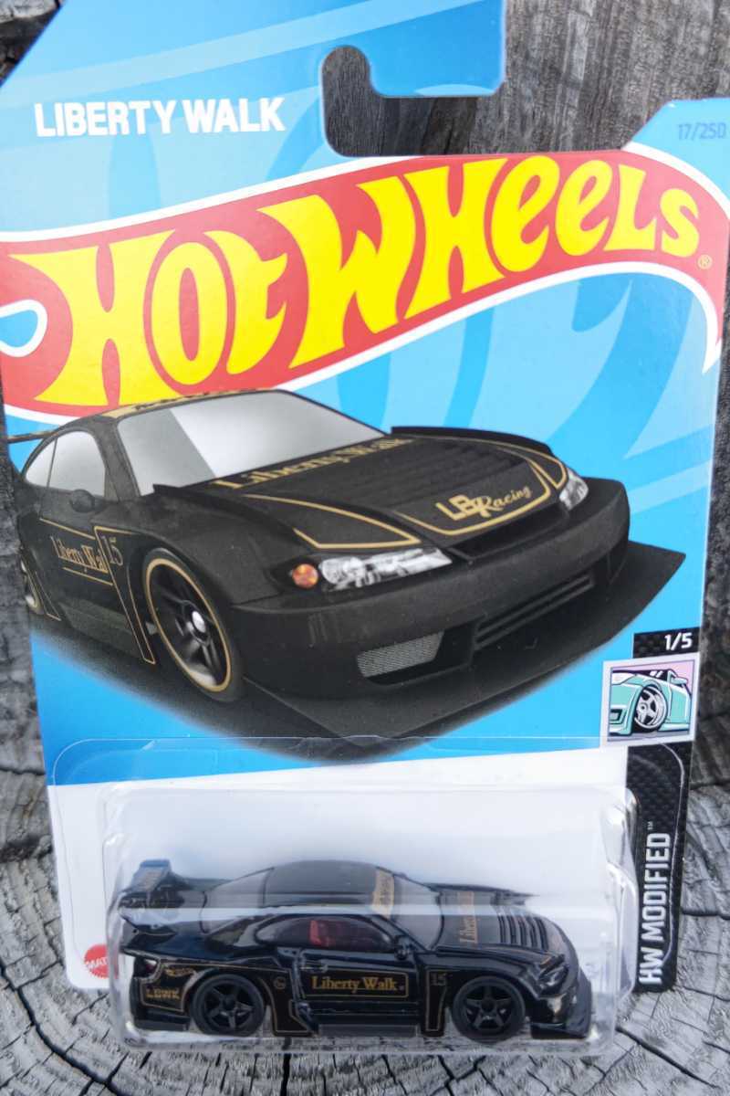 1/64 ホットウィール ミニカー LB Super Silhouette Nissan Silvia S15 