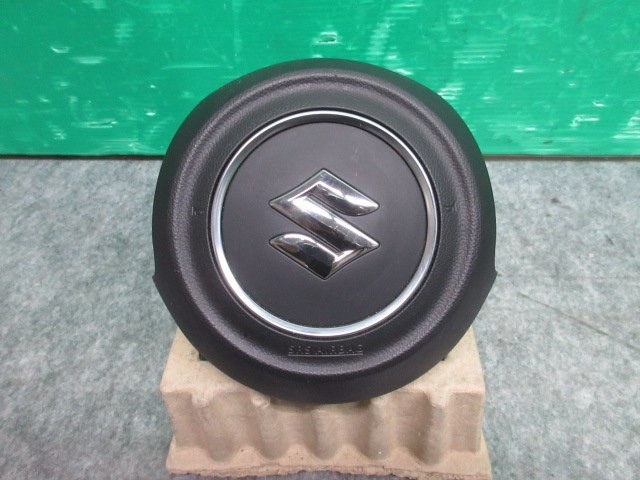 スズキ純正部品 ジムニー JB64W 用 フロントグリルダークグレー スズキ純正部品 ジムニー JB64W 用 フロントグリルダークグレー