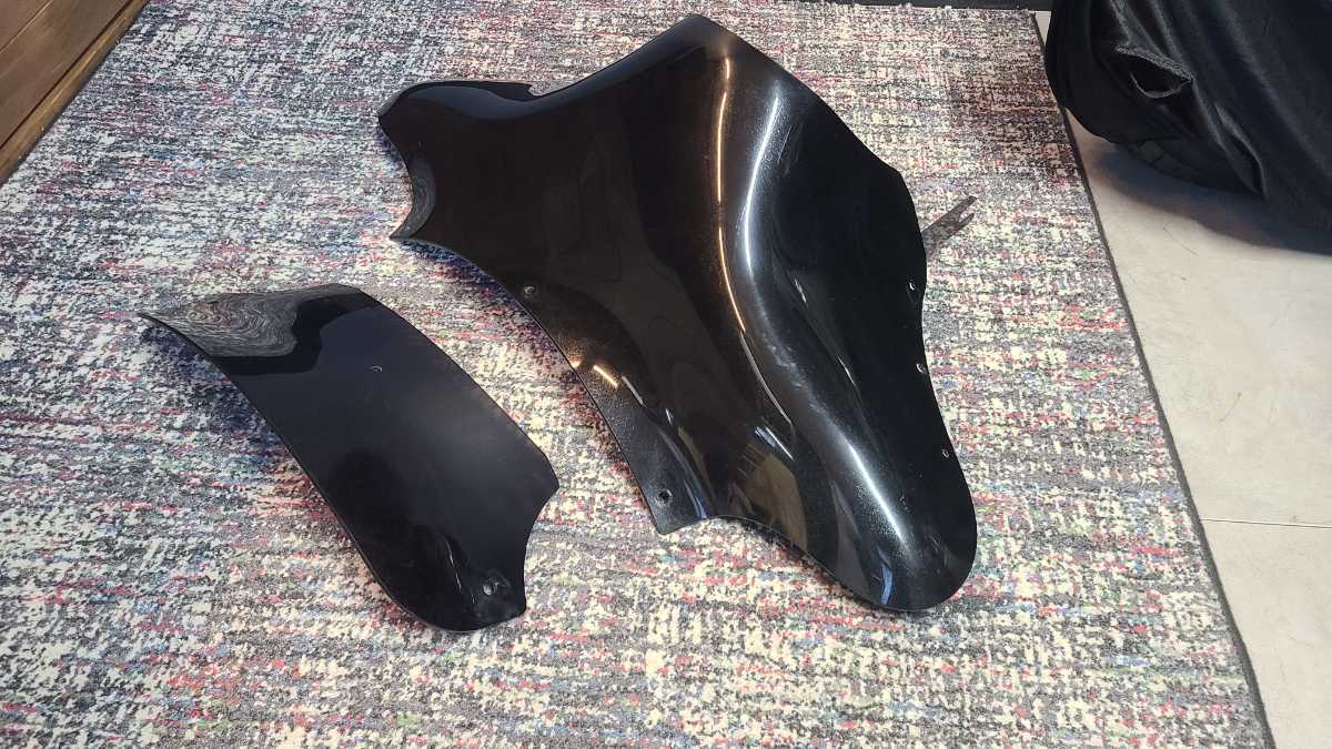 ハーレーダビットソン FLHR カウル　スクリーン　社外品