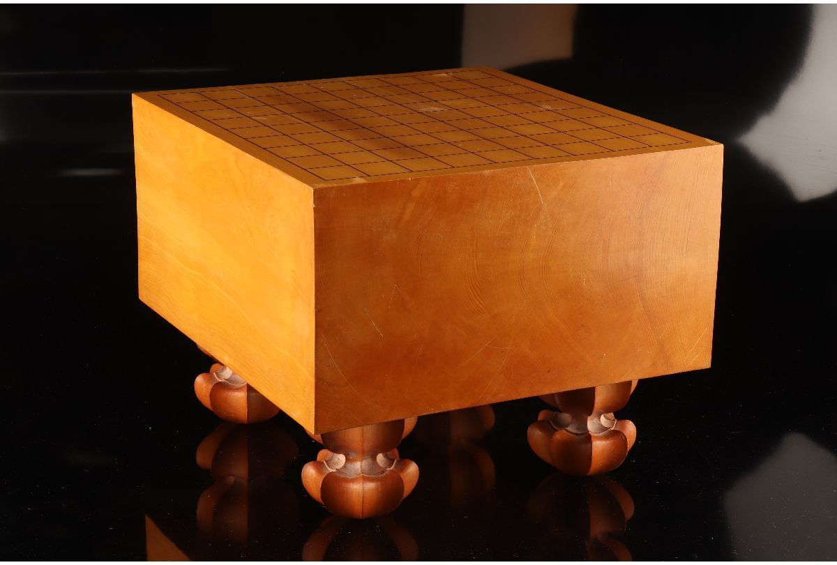 [URA]本榧製足付将棋盤/厚み18cm/約11.5kg/4-s12-18(検)骨董/将棋駒/カヤ/囲碁/将棋/碁笥/娯楽/趣味/碁石 | 前川榧碁盤店 本榧脚付将棋盤