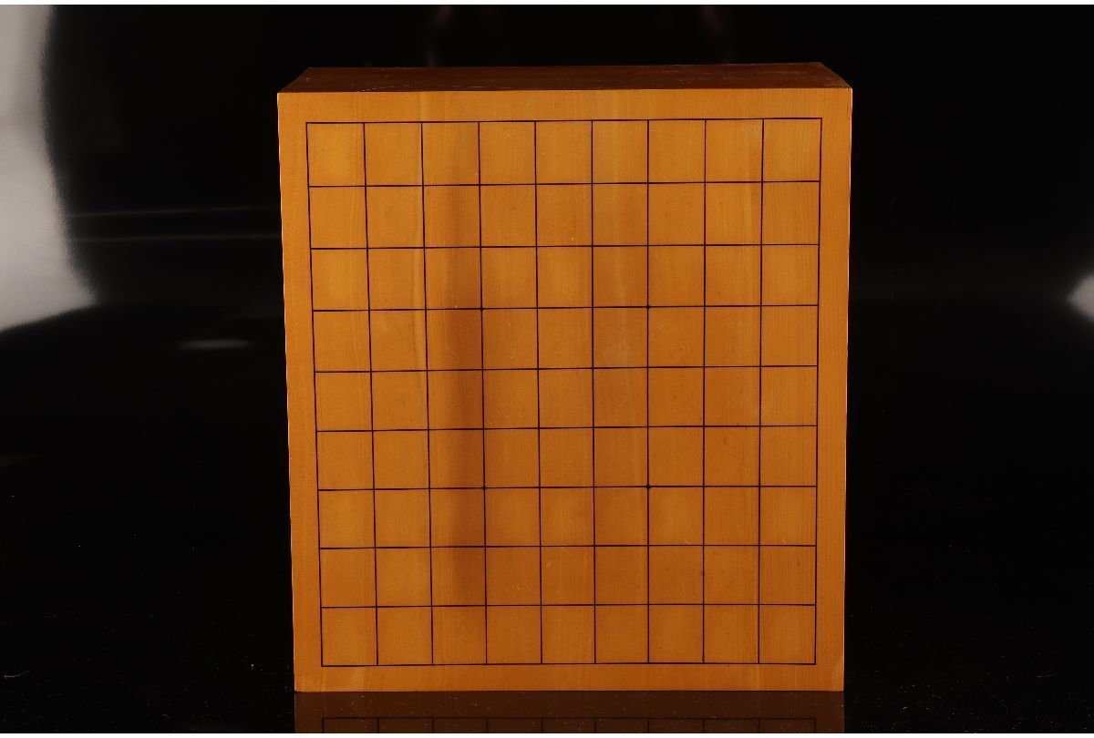 [URA]本榧製足付将棋盤/厚み18cm/約11.5kg/4-s12-18(検)骨董/将棋駒/カヤ/囲碁/将棋/碁笥/娯楽/趣味/碁石 | 前川榧碁盤店 本榧脚付将棋盤
